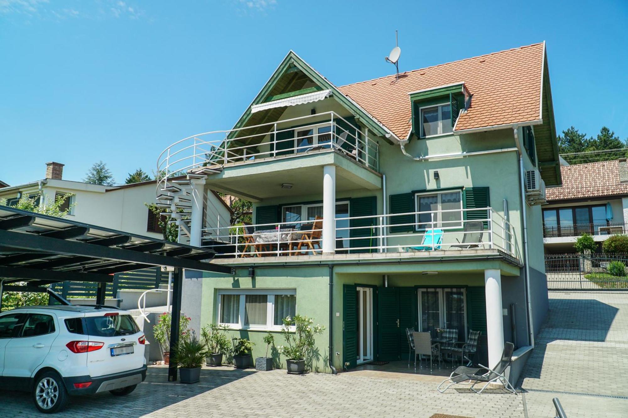 Fuegefa Apartman Балатональмади Экстерьер фото
